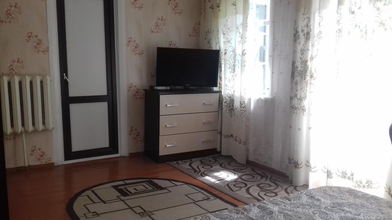 Отель Гостевой дом Цикьерва Гагра Экстерьер фото